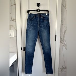Abercrombie & Fitch Ultra High Rise Super Skinny Jeans